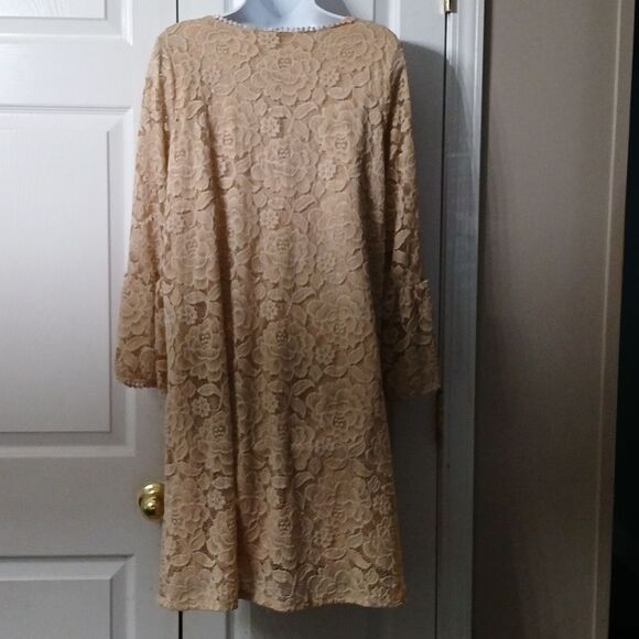 Brittany Black nude lace bell sleeve dress Sz L EUC - Picture 5 of 6